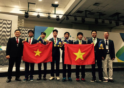 Học sinh Việt lập kỷ lục dự thi Olympic quốc tế: Bộ trưởng Phùng Xuân Nhạ gửi thư khen