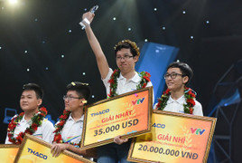 Chân dung Phan Đăng Nhật Minh - chàng trai giành vòng nguyệt quế Đường lên đỉnh Olympia 2017