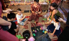 Trẻ em Hà thành háo hức tìm lại ký ức Trung thu xưa ở Văn Miếu