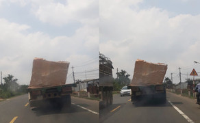Hãi hùng xe đầu kéo chở 2 tảng đá khổng lồ băng băng trên quốc lộ ở Gia Lai