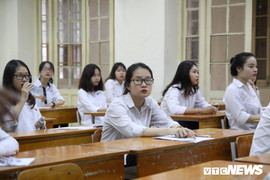 Bố trí phương tiện chuyên dụng cho thí sinh tham gia kỳ thi THPT Quốc gia ở vùng sạt lở