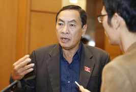 Chồng, vợ của lãnh đạo cấp cao cũng phải nêu gương, không sống xa hoa, không để điều tiếng