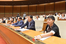 Thông qua kế hoạch đầu tư công trung hạn 2016-2020, giảm 10.000 tỷ đồng cho các dự án quan trọng