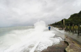 Dự báo thời tiết 15/11: Áp thấp xuất hiện trên Biển Đông