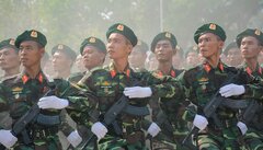 Thủ tướng: Tiếp tục xây dựng quân đội hùng mạnh, bảo vệ vững chắc Tổ quốc