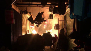 Cháy chợ ở Hải Dương, 4 gian hàng bị thiêu rụi ngày cận Tết