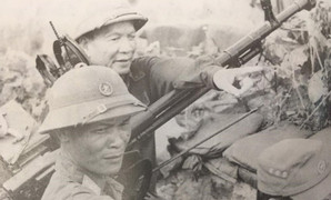 Nguyên Bộ trưởng Quốc phòng kể về 'vị tướng có dự cảm đặc biệt'