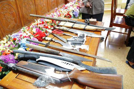 Cảnh sát đột kích xới bạc 'khủng' ở Hà Tĩnh