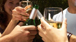 Điều động giáo viên nữ đi tiếp khách: Chủ tịch thị xã nói 'không vấn đề gì'