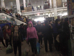 Gần 1.000 tiểu thương chợ Hà Tĩnh đồng loạt đóng quầy bãi thương