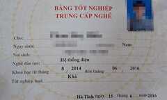Vụ bằng trung cấp nghề giả giá 7 triệu đồng: Nguy cơ bị chìm xuống