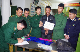 Bắt kẻ vận chuyển 8.000 viên ma túy ở Hà Tĩnh