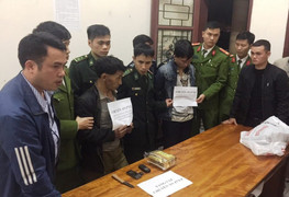 Bắt 2 người đàn ông Lào gieo rắc ‘cái chết trắng’ sang Việt Nam