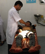 Cãi nhau trong lớp, nam sinh cầm dao đâm bạn học