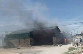 Hỏa hoạn thiêu rụi nhiều máy móc, thiết bị tại một nhà máy ở Nghệ An