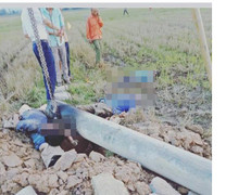 Bốn người bị giật chết trong lúc dựng cột điện ở Hà Tĩnh