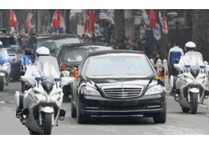 Báo nước ngoài ấn tượng trước sự chào đón Chủ tịch Kim Jong-un nồng nhiệt của người Việt