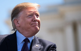 Tổng thống Trump khẳng định kinh tế Trung Quốc không thể 'vượt mặt' Mỹ