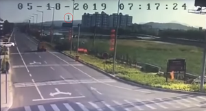 Video: Tiêm kích ‘Báo Bay’ của không quân Trung Quốc lao xuống đất phát nổ