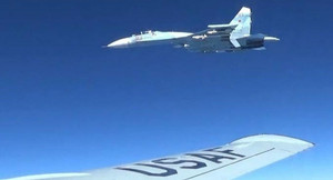 Video: Khoảnh khắc Su-27 Nga chặn máy bay Mỹ và Thụy Điển trên biển Baltic