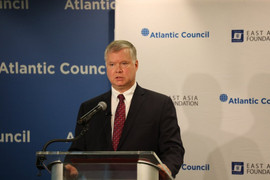 Mỹ nói muốn đối thoại với Triều Tiên, áp đặt lệnh trừng phạt mới cùng một ngày