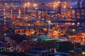 Thương chiến Mỹ - Trung: Nguy cơ suy thoái kinh tế toàn cầu ngày càng cao