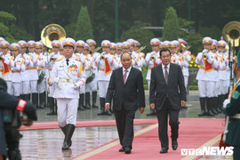 Lễ đón chính thức Thủ tướng Campuchia Samdech Hun Sen tại Phủ Chủ tịch