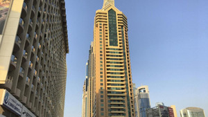 Cô gái ngã từ tầng 17 thiệt mạng khi đang selfie