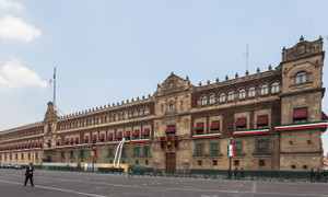 Nổ súng gần phủ tổng thống Mexico, 4 người chết