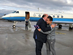 Tổng thống Trump cảm ơn Iran vì sự hợp tác hiếm hoi