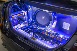 Chiêm ngưỡng dàn âm thanh hơn nửa tỷ đồng độ trong xe Toyota Camry