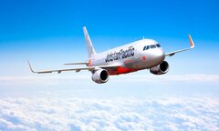 Jetstar Pacific hạ cánh ưu tiên để cứu du khách Mỹ đau tim trên máy bay