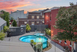 Gia đình sở hữu khách sạn Lan Lan tại Sài Gòn thâu tóm trạm cứu hỏa 132 tuổi ở Úc?