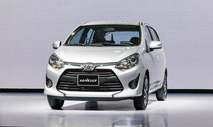 Bùng nổ ôtô mới tại Việt Nam mùa cuối năm