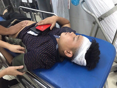 Đi phát cỏ rừng thuê, người đàn ông bị đánh trọng thương