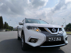 Thanh lý hàng tồn kho, Nissan X-Trail giảm giá tới 150 triệu đồng