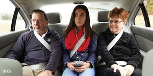 Những mẹo nhỏ giúp bạn lái xe an toàn hơn