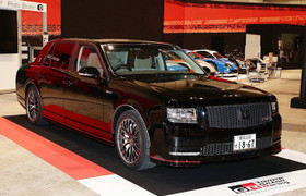 'Rolls-Royce Nhật Bản' màu đen độc nhất