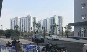 Bán 1 lô đất, thu 10 tỷ đồng phí dịch vụ