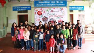 Mùa xuân và trong veo những yêu thương