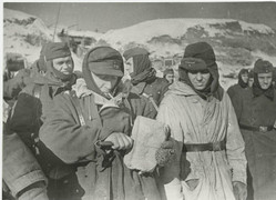 Ảnh: Tù binh phát xít Đức bị Liên Xô bắt giữ trong Thế chiến II được đối xử thế nào?