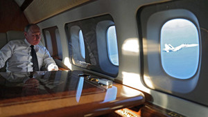 Tổng thống Nga cảm ơn riêng các phi công hộ tống chuyến thăm Syria của ông trước báo giới