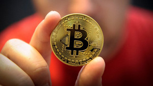 Đào bitcoin ở nơi làm việc, nhân viên sân bay tại Matxcơva bị bắt