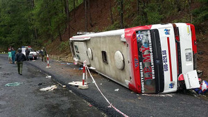 Tin mới nhất vụ tai nạn thảm khốc 7 người chết ở đèo Prenn - Lâm Đồng