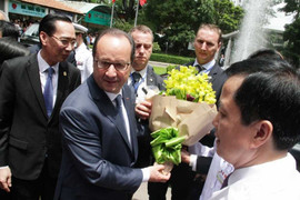 Tổng thống Pháp Francois Hollande thăm Viện Tim TP.HCM