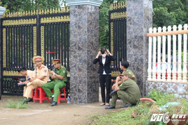 Vợ con cán bộ huyện bị sát hại trong biệt thự: Thông tin mới từ hiện trường