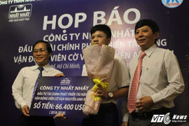 Thần đồng cờ vua Anh Khôi nhận tài trợ tiền tỷ