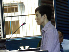 Bị phụ tình, nam thanh niên mang xăng đi đốt người yêu