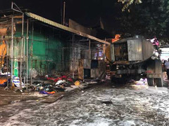 Cháy nổ lớn cây xăng ở TP.HCM: 2 nhân viên bỏng nặng, hàng chục xe máy bị thiêu rụi