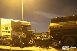 Tai nạn liên hoàn trên cầu Phú Mỹ, tài xế xe Camry chết thảm